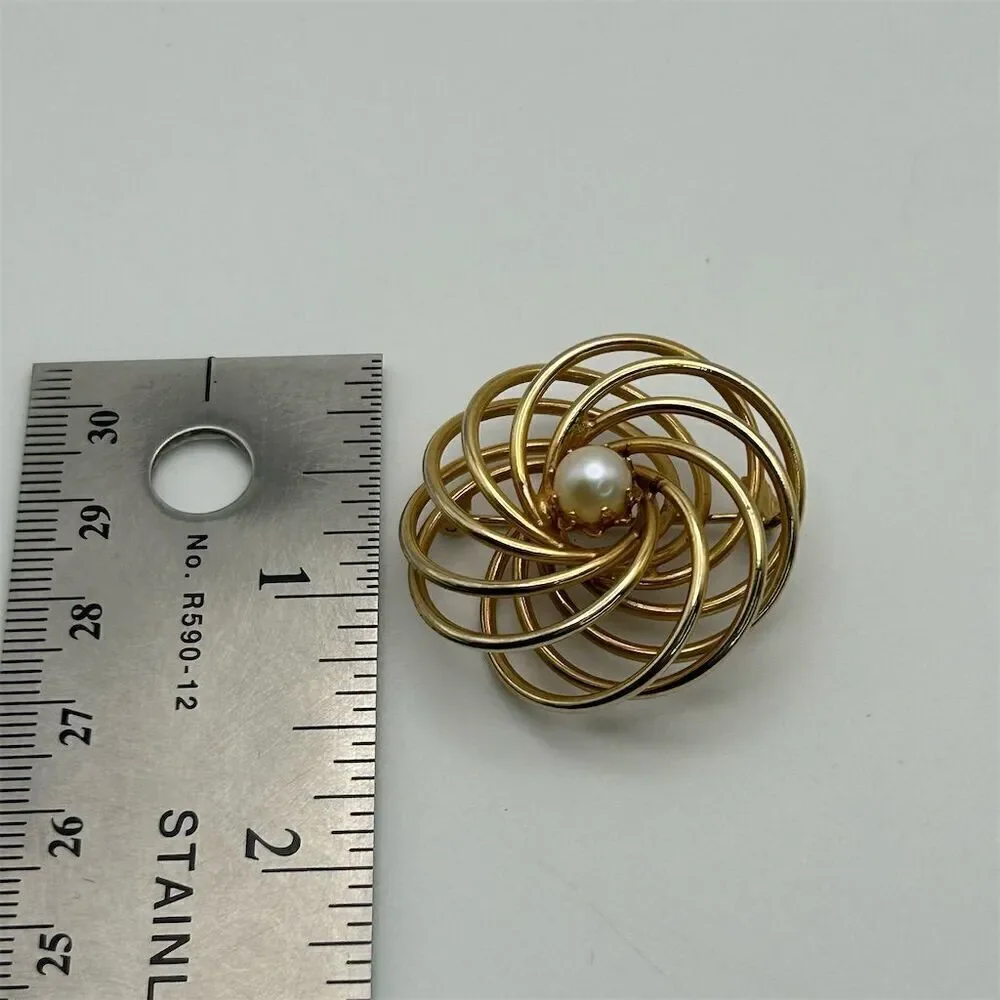 Vintage Round Swirl Textured Gold Tone Brooch with Genuine Pearl Classic Elegant